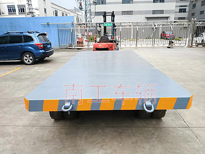 25吨重型leyu乐鱼官方网站_乐鱼(中国)带牵引环工具拖车4I.jpg