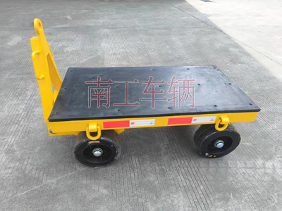 2吨小型leyu乐鱼官方网站_乐鱼(中国)带胶垫3I.jpg