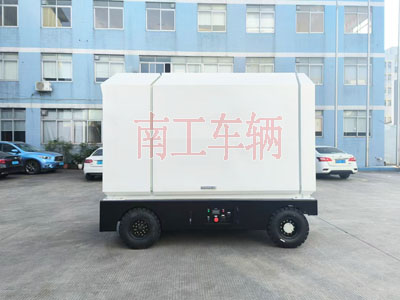 2吨电动leyu乐鱼官方网站_乐鱼(中国) 飞翼式工具拖车3I.jpg