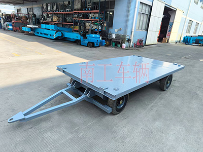 3吨小型牵引leyu乐鱼官方网站_乐鱼(中国) 全挂车4I.jpg