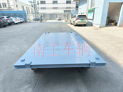 3吨小型牵引leyu乐鱼官方网站_乐鱼(中国) 全挂车3I.jpg