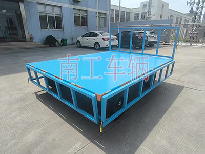 5吨下翻式护栏leyu乐鱼官方网站_乐鱼(中国) 全挂工具拖车4I.jpg