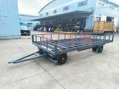 4吨骨架式leyu乐鱼官方网站_乐鱼(中国) 带下翻护栏工具拖车3I.jpg