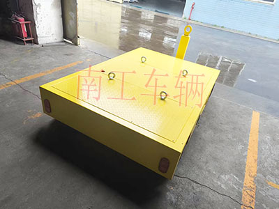 4吨自走式电动leyu乐鱼官方网站_乐鱼(中国) 牵引拖车3I.jpg